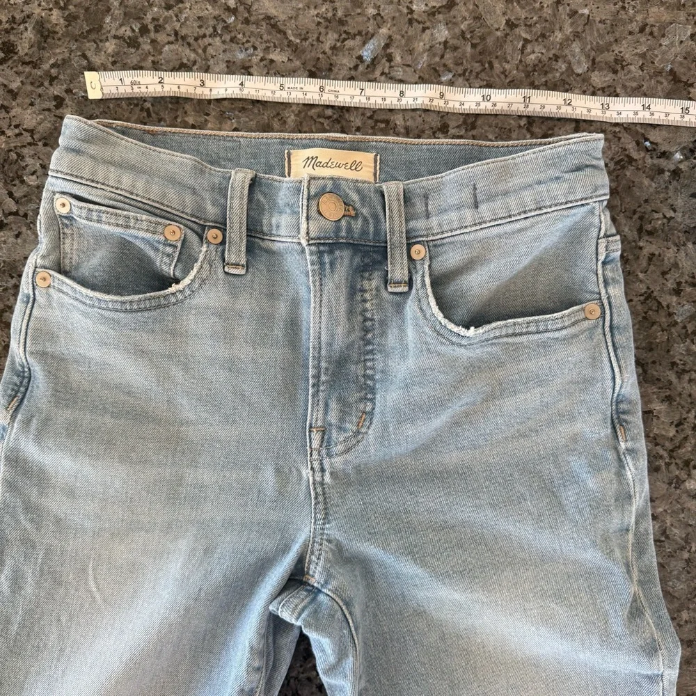 MADEWELL Perfect Vintage 10” High Rise Jean in Ellicott Wash, Raw Hem, Size 25P - Picture 5 of 10
